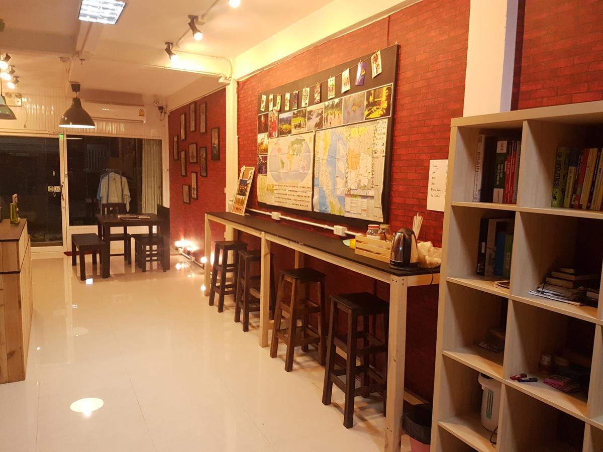 Mana Hostel Bangkok Eksteriør billede