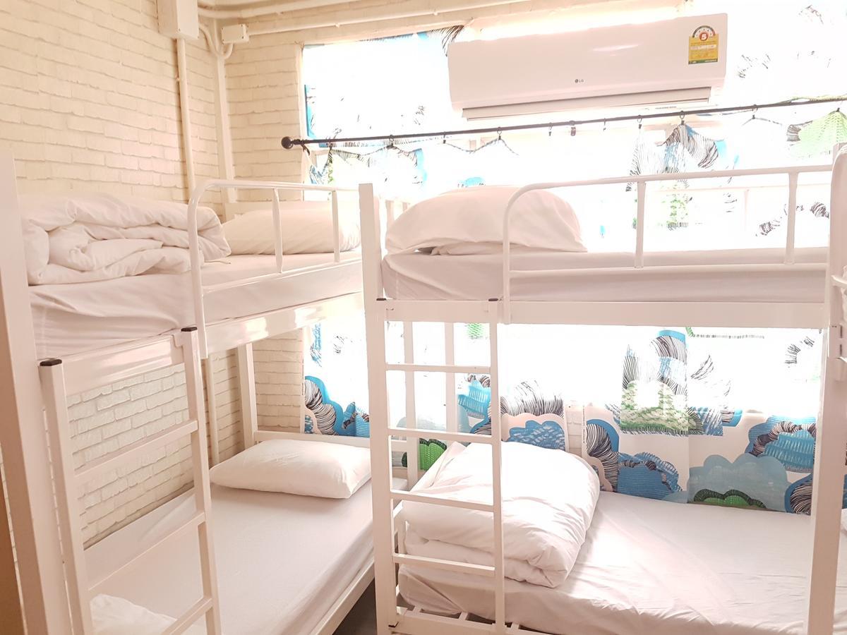 Mana Hostel Bangkok Eksteriør billede