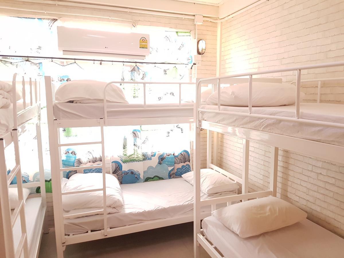 Mana Hostel Bangkok Eksteriør billede