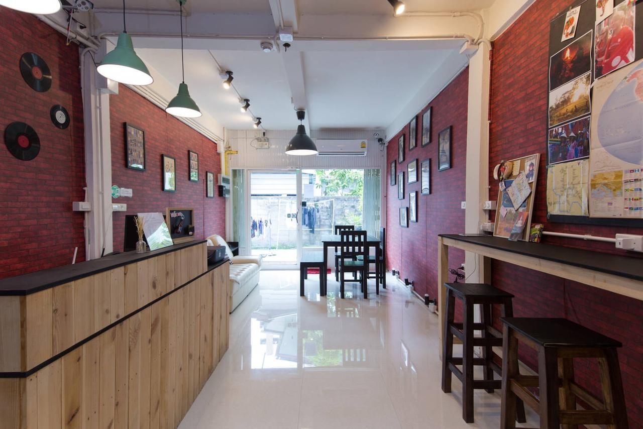 Mana Hostel Bangkok Eksteriør billede